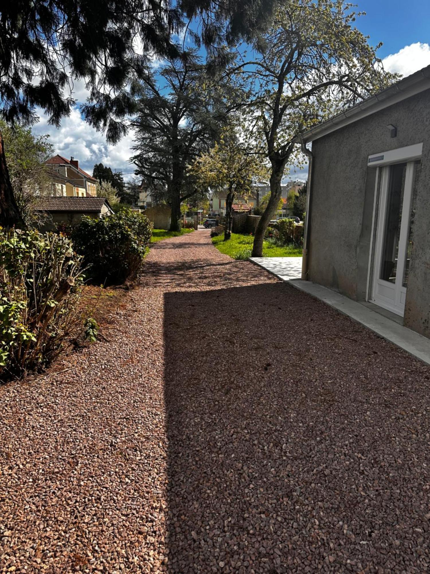 Maison Coeur De Ville Montchanin Bagian luar foto
