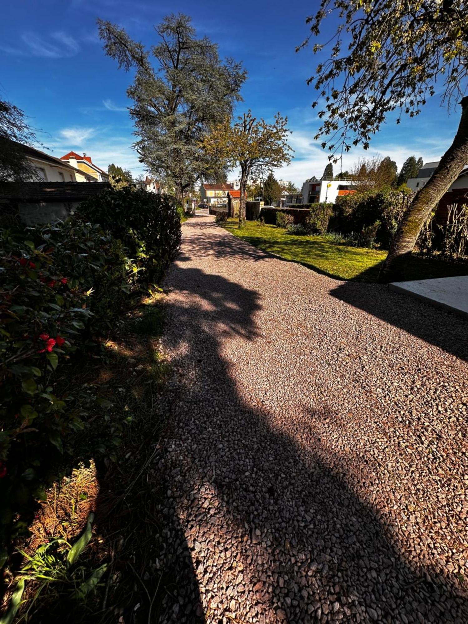 Maison Coeur De Ville Montchanin Bagian luar foto